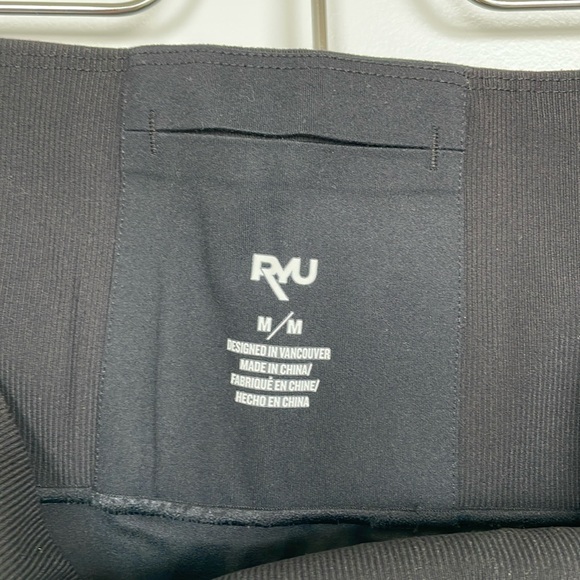 RYU capri leggings. Black with front rose print on legs. Size M - Picture 4 of 5